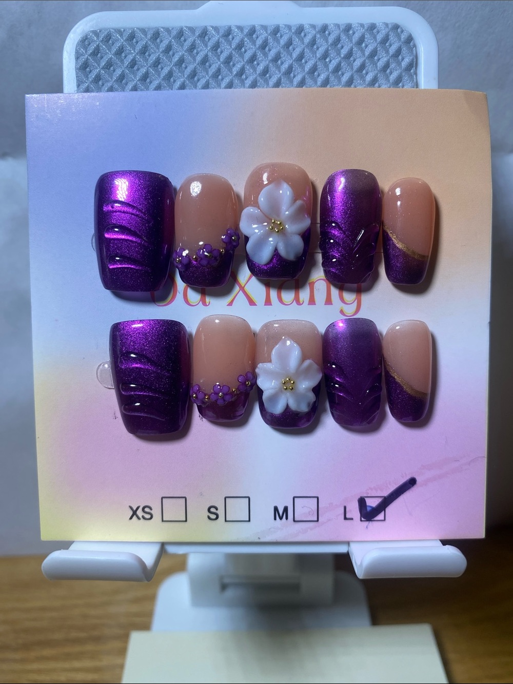 Handmade Press on Nails.